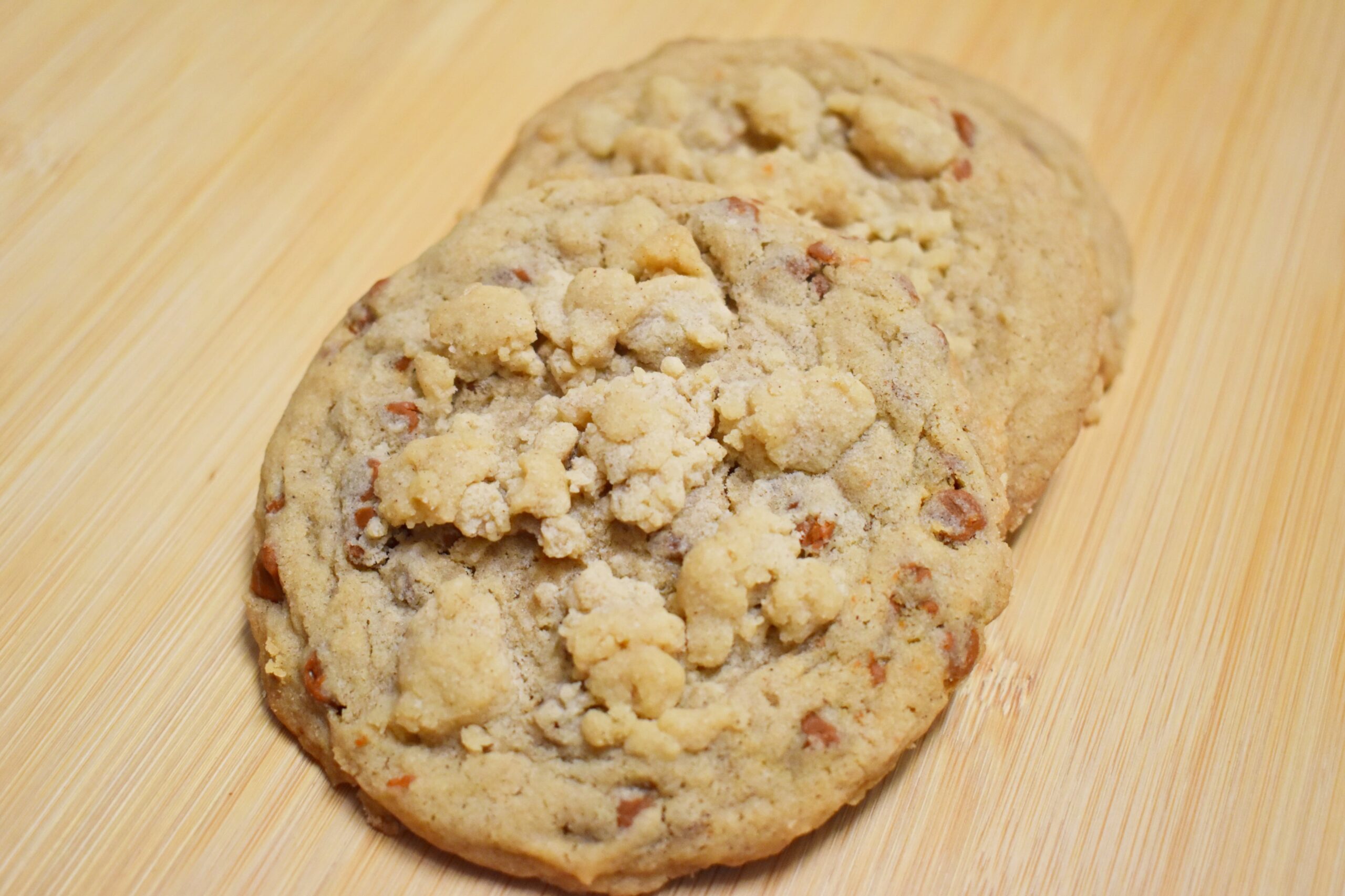 Cinnamon Chip Streusel Cookies